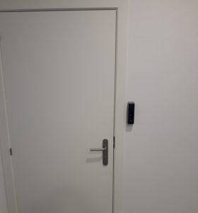 control de acceso a puertas - Emaya